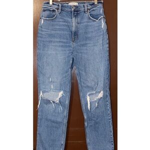 Abercrombie and Fitch Curve Love The 90s Straight Ultra High Rise